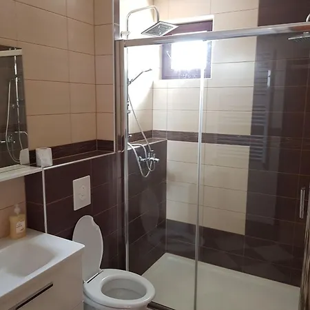 Dina 3 Apartment *